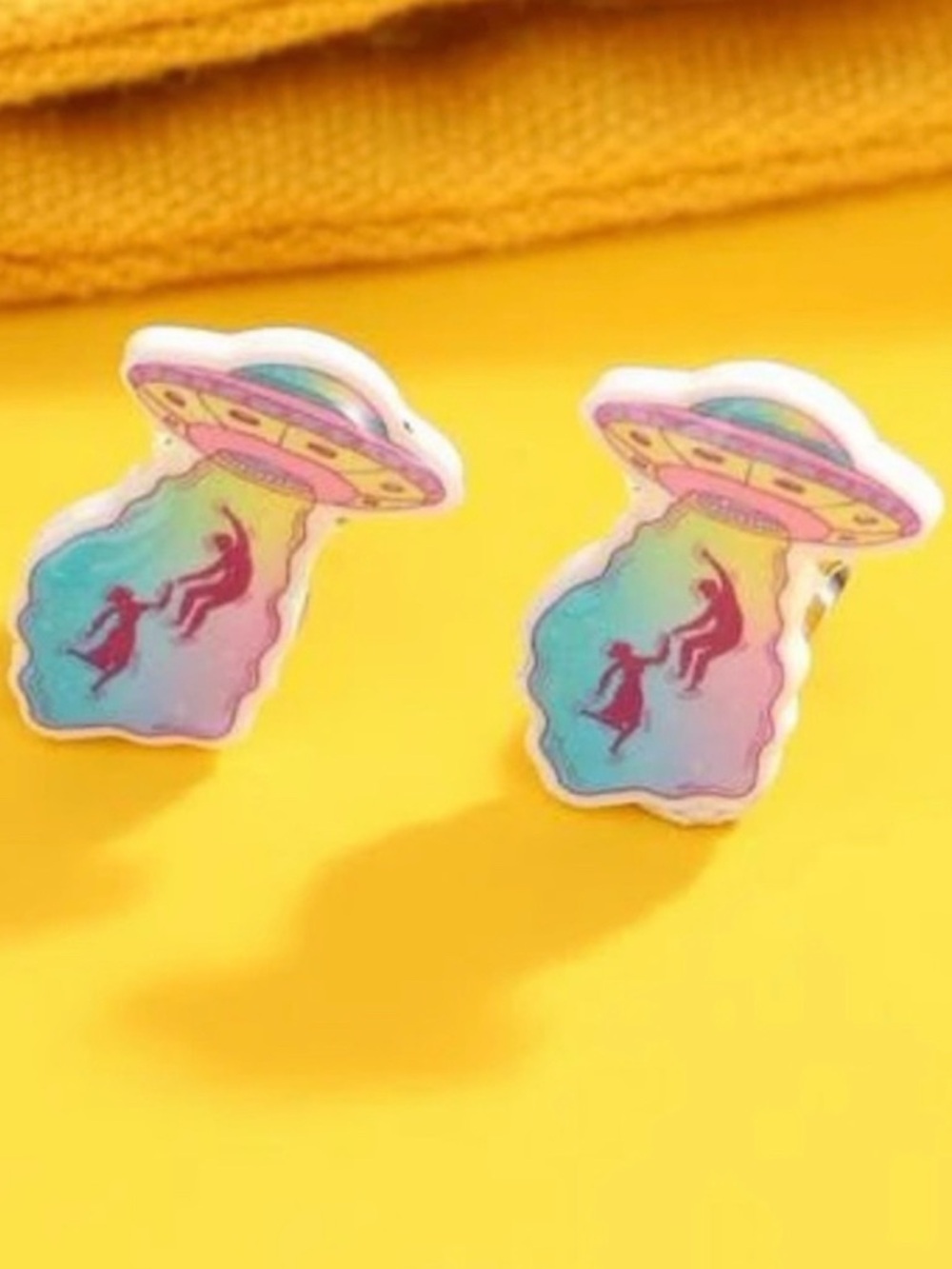 “Beam Me Up” Alien Abduction Flying Saucer Extraterrestrial Outer Space Earrings